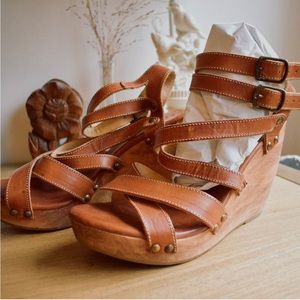🩵🩵🤩Bed Stu wood wedges like new!! Size 8.5 B